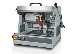 QATM Manual cut-off machine Qcut 250 M